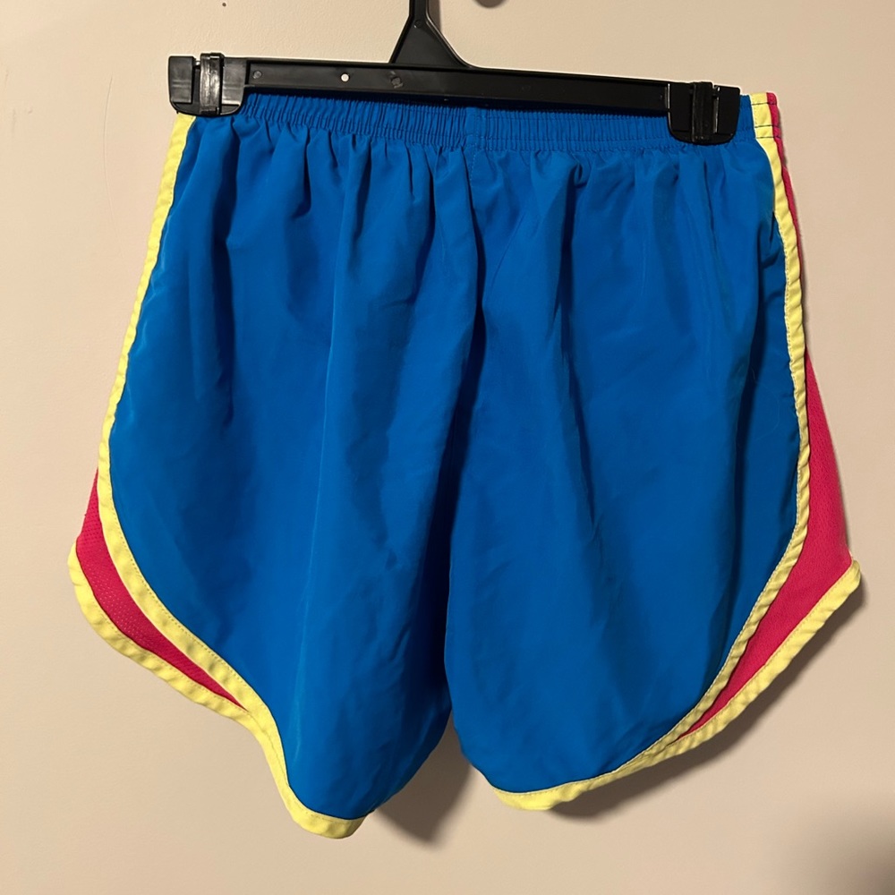 Nike Running Shorts - Picture 2 of 2